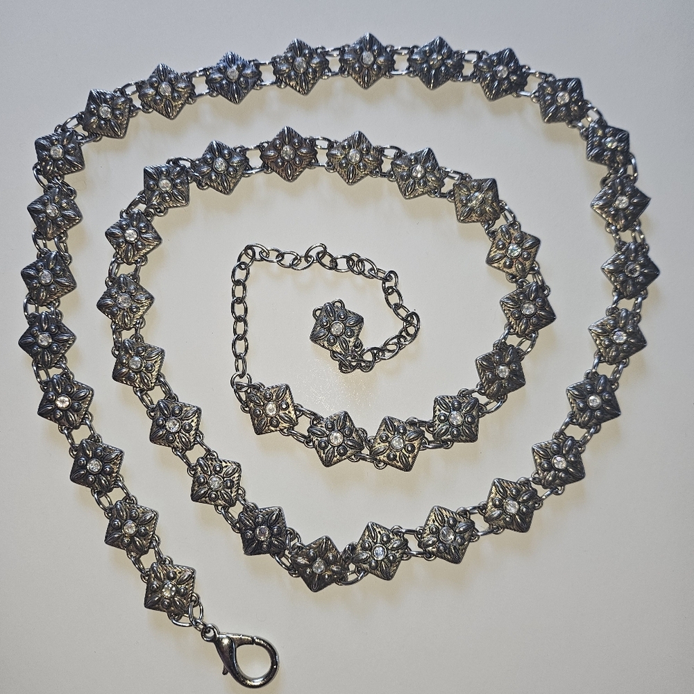 Silver Toned Chain Belt with Star Accents